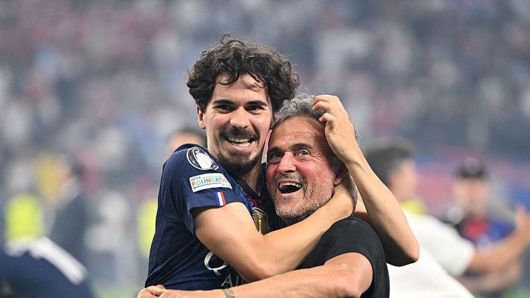 Enrique sam­þykkti að ná sjö árum hjá PSG