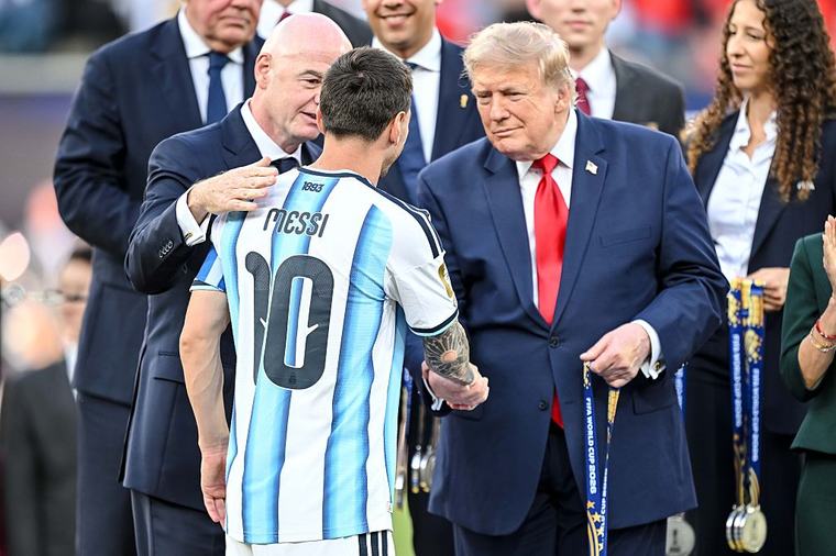 Risastórra tíðinda að vænta af Messi?